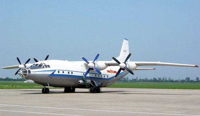 ��8